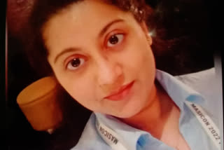 Young lady doctor body found in footpath at Kolhapur  Young lady doctor body found in footpath at Maharashtra  Maharashtra crime news  ಕೊಲ್ಲಾಪುರದಲ್ಲಿ ಯುವ ವೈದ್ಯೆಯೊಬ್ಬರ ಮೃತ ದೇಹವು ಫುಟ್​ಪಾತ್​ನಲ್ಲಿ ಪತ್ತೆ  ಮಹಾರಾಷ್ಟ್ರದಲ್ಲಿ ಯುವ ವೈದ್ಯೆಯೊಬ್ಬರ ಮೃತ ದೇಹವು ಫುಟ್​ಪಾತ್​ನಲ್ಲಿ ಪತ್ತೆ  ಮಹಾರಾಷ್ಟ್ರ ಅಪರಾಧ ಸುದ್ದಿ