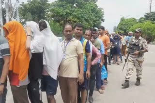جموں بیس کیمپ سے یاتریوں کا قافلہ سرینگر کے لیے روانہ