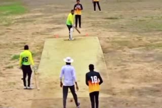 fake ipl in Gujarat  ഗുജറാത്തിൽ വ്യാജ ഐപിഎൽ  Fake IPL in Gujarat village dupes Russian punters  The cricket matches were broadcast live over a YouTube channel  റഷ്യക്കാരിൽ നിന്ന് തട്ടിയെടുത്തത് ലക്ഷങ്ങൾ  ഗുജറാത്തിലെ മെഹ്‌സാന ജില്ലയിൽ മൊളിപുർ ഗ്രാമത്തിലാണ് ഈ തട്ടിപ്പ് നടന്നത്  ക്രിക്ഹീറോസ്  CRICHEROES  സെഞ്ച്വറി ഹിറ്റേഴ്‌സ് 20 20  CENTURY HITTERS T20 NIGHT