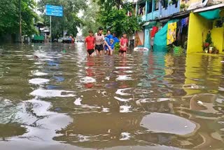 ଗୁଜୁରାଟରେ କନ୍ଦାଉଛି ବର୍ଷା: ଆହୁରି ୪ ଦିନ ବର୍ଷିବ, ଗଲାଣି ୬୧ ଜୀବନ