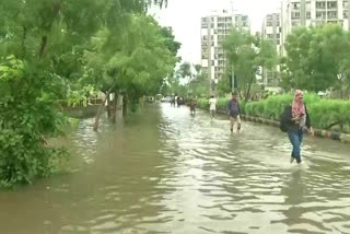 floods in many parts of india