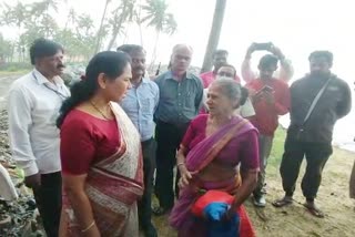 heavy rain minister shobha karandlaje visited Udupi