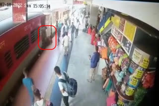 Woman slips at Varanasi Cantt station