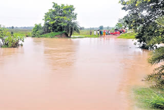 వర్షం పడితే బాహ్య ప్రపంచంతో సంబంధాలు బంద్‌