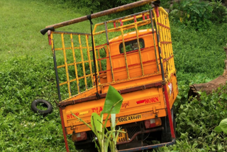 ଭାରସାମ୍ୟ ହରାଇ ଓଲଟିଲା ଅଟୋ, ଡ୍ରାଇଭର ମୃତ