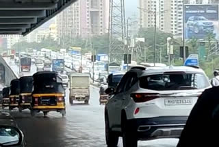 Heavy rains in Mumbai suburbs