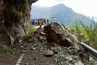 woman Died due to Rock falling