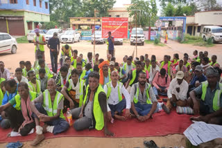 Simdega Municipal Council workers on strike