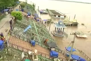 Godavari flood danger level
