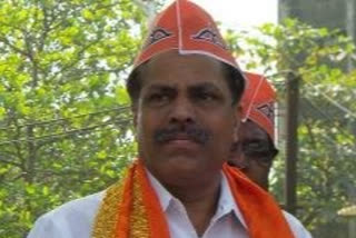 Shiv Sena mayor Arvind Walekar