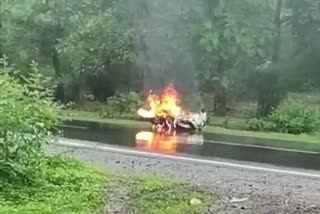 Scooty caught fire on Parasia Betul State Highway