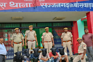 Youth made loot gang for liquor, police arrested gang in Bansawara