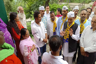 aam aadmi party Workers in salogra school