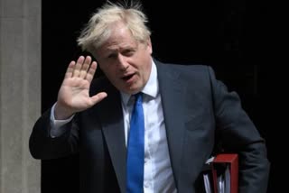 Support anyone, but not Sunak, says Johnson to allies