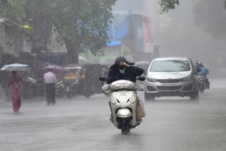 rain update  വടക്കൻ കേരളത്തിൽ കൂടുതൽ മഴ സാധ്യത  Kerala rain and weather updates today  rain and weather updates in kerala  മഴ വാർത്തകൾ  സംസ്ഥാനത്ത് ഇന്നും കനത്ത മഴ  ആറ് ജില്ലകളിൽ യെല്ലോ അലർട്ട്  yellow alert in 6 districts