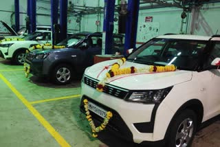 Maha: Dairy company gifts SUVs to 12 employees in Nashik