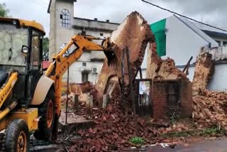 Dilapidated Building Demolished by jcb in Betul