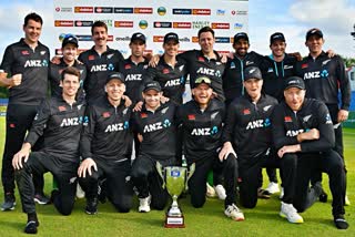 cricket news  New Zealand vs Ireland  ODI series  clinch ODI series 3 0  New Zealand escape with one run  न्यूजीलैंड  आयरलैंड  डबलिन  50 ओवर