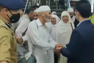 First batch of J&K Hajj pilgrims returns from Saudi Arabia