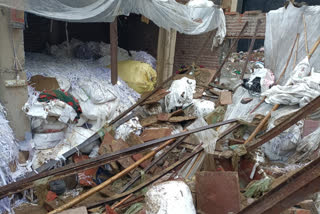 raggery warehouse collapsed in Ghaziabad