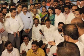 Thane 150 Councilor joined Shinde group