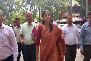 ias-sonika-took-the-charge-of-dehradun-dm