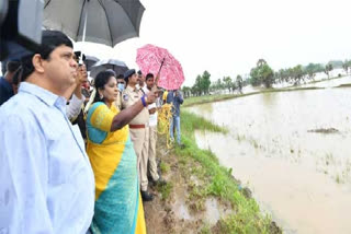 వరద ప్రభావిత ప్రాంతాల్లో గవర్నర్‌ తమిళిసై పర్యటన