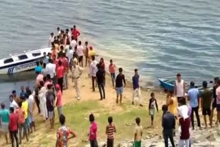 Boat Capsizing In Jharkhand : બોટ પલટી જતા થયો અકસ્માત, 8 લોકો ગુમ
