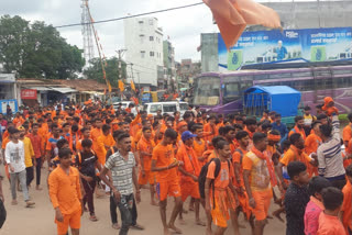 Kanwariyas team left from Lohardaga to ranchi