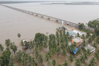 flood in godavari river Andhra Pradesh