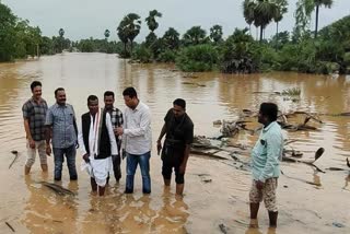 Chhattisgarh Minister visit to reviewed flood hit area