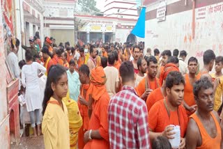 devotees gathered in Basukinath Temple on first Monday of Sawan in Dumka