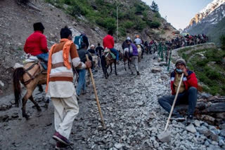 Over 5,600 pilgrims leave for Amarnath cave shrine from Jammu