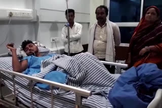 Youth attacked with knife while watching Nupur Sharma profile in Bihar