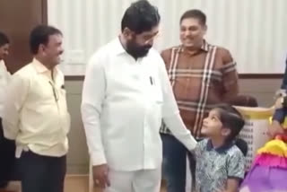 Chief Minister's visit to the little girl