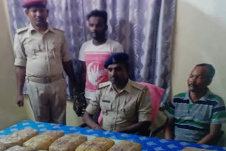 Police arrested smuggler during smuggling of ganja from Jharkhand to Bihar