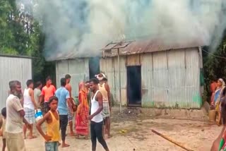 a-full-residence-destroyed-in-massive-fire-in-kalgachia