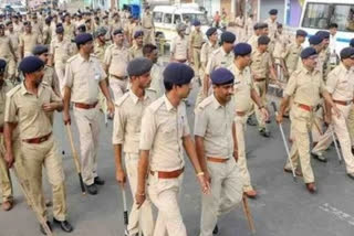 2 dead, over 2,600 people arrested from Rly premises over Agnipath protests: Govt