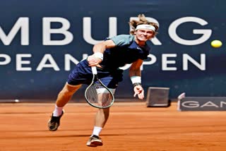 tennis news  Hamburg European Open  Andrey Rublev  Borna Coric  reaches quarters  एंड्री रुबलेव  हैम्बर्ग यूरोपीय ओपन  रिकार्डस बेरंकिस