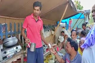 success story of tea seller daroga sukrat singh from Katihar