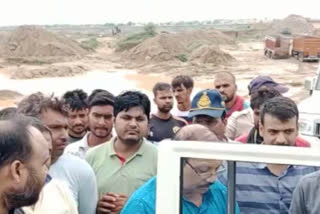 Illegal sand mining in Bhind district