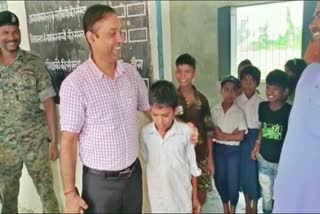 Gopalganj DM Inspection In Primary Schools