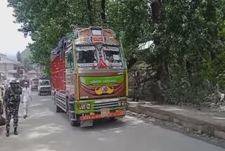 one-way-traffic-movement-resumes-on-jammu-srinagar-highway