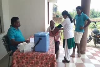 team doing vaccination after reaching home in Koriya