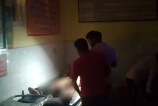 Torch light treatment in emergency ward of Pratapgarh Medical College in Uttar Pradesh