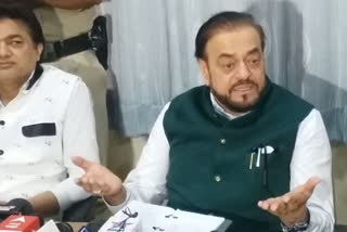 Abu Azmi while speaking at the conference