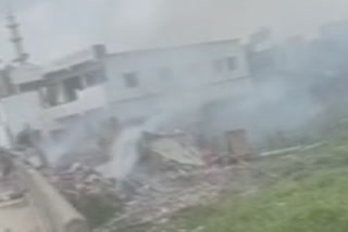 Explosion in Saran Bihar  Building explosion due to firecracker manufacture in Saran district Bihar  Five dead four injured in firecracker manufacture unit blast in Bihar  ബിഹാറിൽ പടക്ക നിർമ്മാണശാലയിൽ സ്‌ഫോടനം  ബിഹാറിൽ പടക്ക ഫാക്‌ടറിയിലുണ്ടായ സ്‌ഫോടനത്തിൽ അഞ്ച് മരണം  ബിഹാറിൽ പടക്ക ഫാക്‌ടറിയിൽ സ്‌ഫോടനം