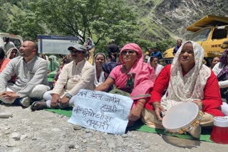 Demonstration in Helang village