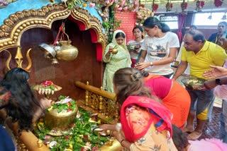 devotees gathered in Khunti Amreshwar Dham on second Monday of Sawan