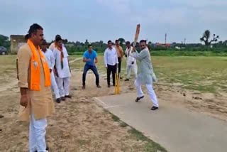 Sanjeev Balyan played cricket